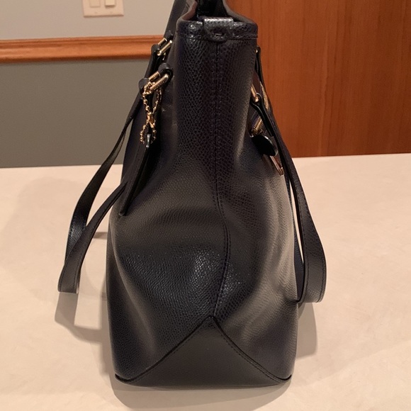 COACH Purse, Navy Blue. Great condition. - Picture 4 of 16